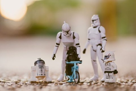 Digitalisation: The Starwars Stormtroopers as family with small kids and parents